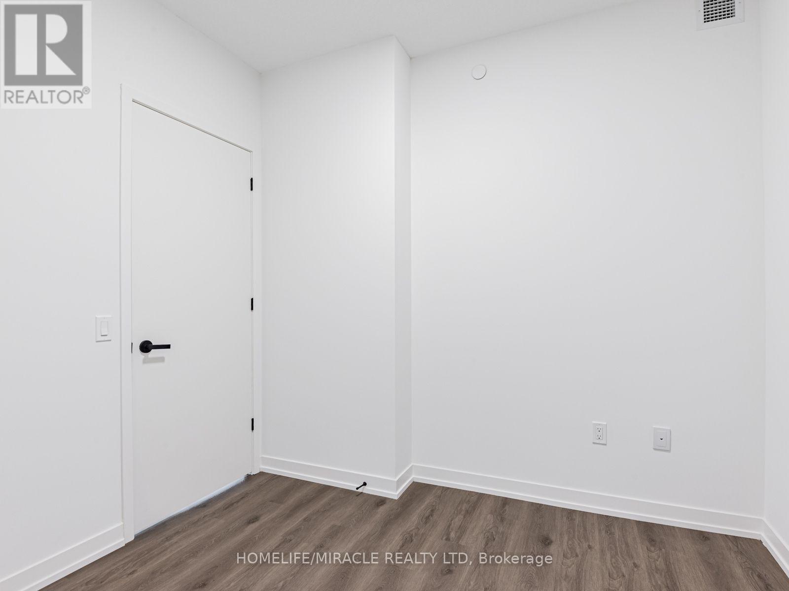 2009 - 28 Interchange Way, Vaughan, Ontario  L4K 0P8 - Photo 17 - N13013596