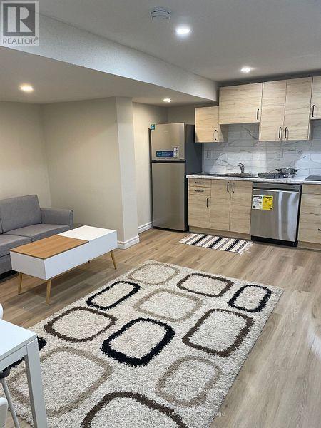 Basement Unit #2 - 37 Crystal Drive N, Richmond Hill, Ontario  L4C 7Y5 - Photo 4 - N13013688