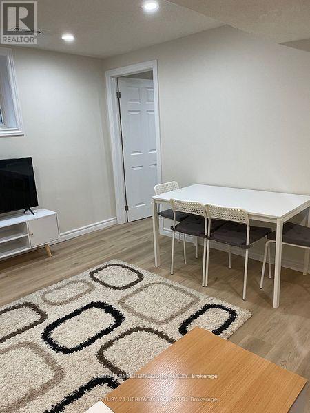 Basement Unit #2 - 37 Crystal Drive N, Richmond Hill, Ontario  L4C 7Y5 - Photo 5 - N13013688