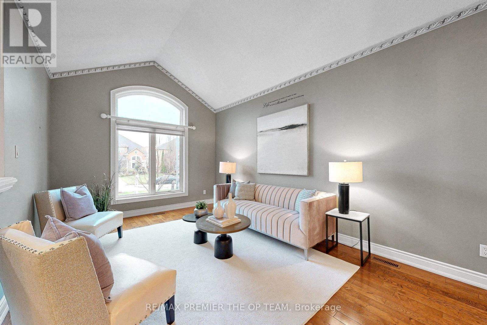 165 Novaview Crescent, Vaughan, Ontario  L4L 9L8 - Photo 11 - N13013748