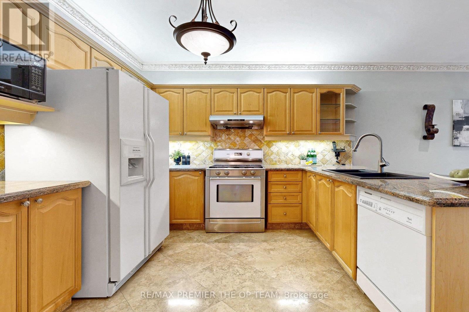 165 Novaview Crescent, Vaughan, Ontario  L4L 9L8 - Photo 17 - N13013748