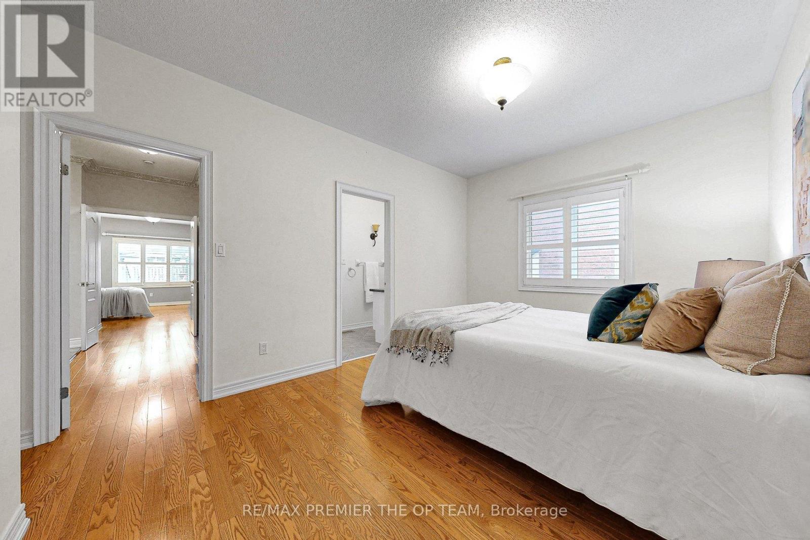 165 Novaview Crescent, Vaughan, Ontario  L4L 9L8 - Photo 37 - N13013748