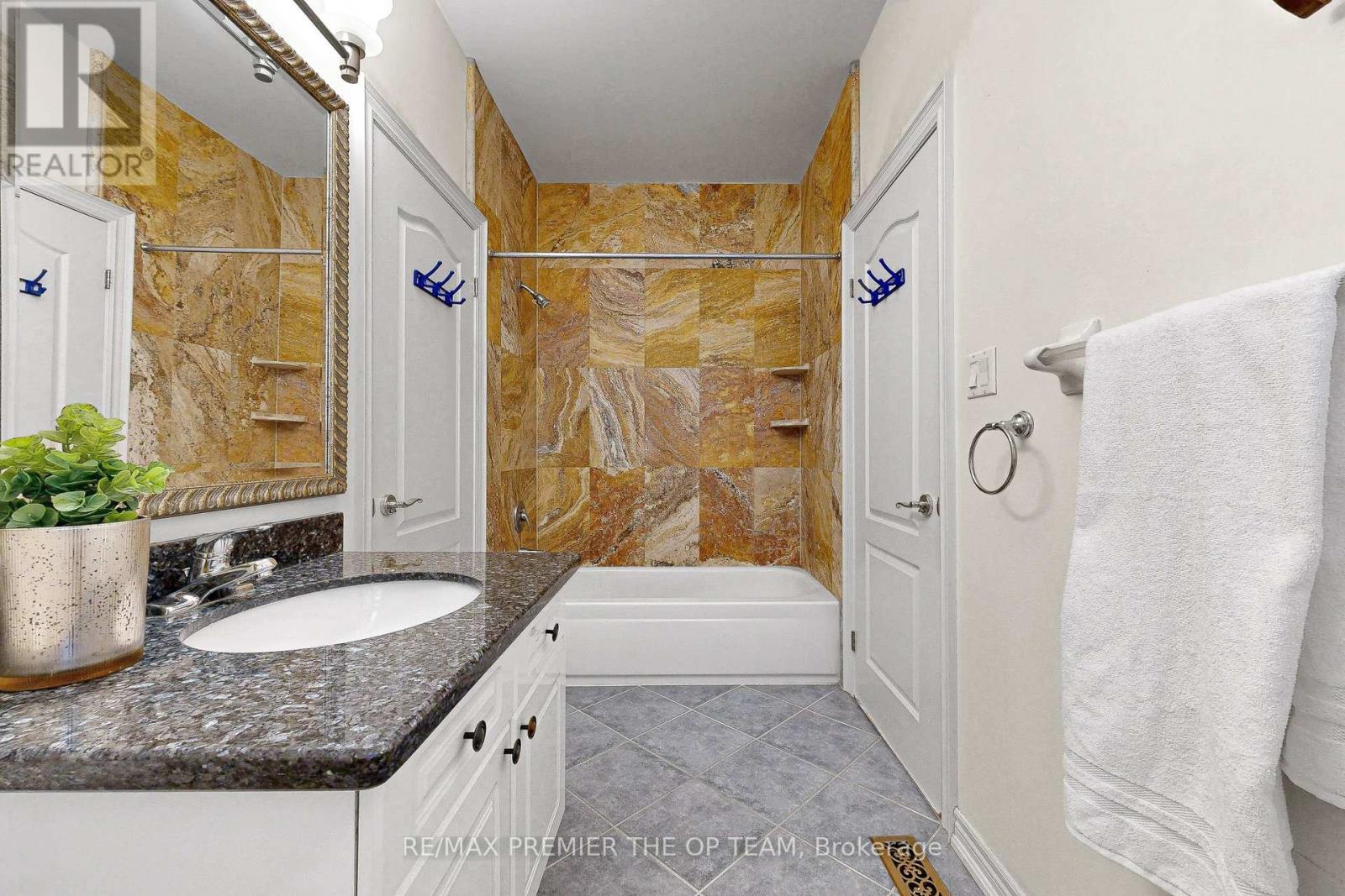 165 Novaview Crescent, Vaughan, Ontario  L4L 9L8 - Photo 39 - N13013748