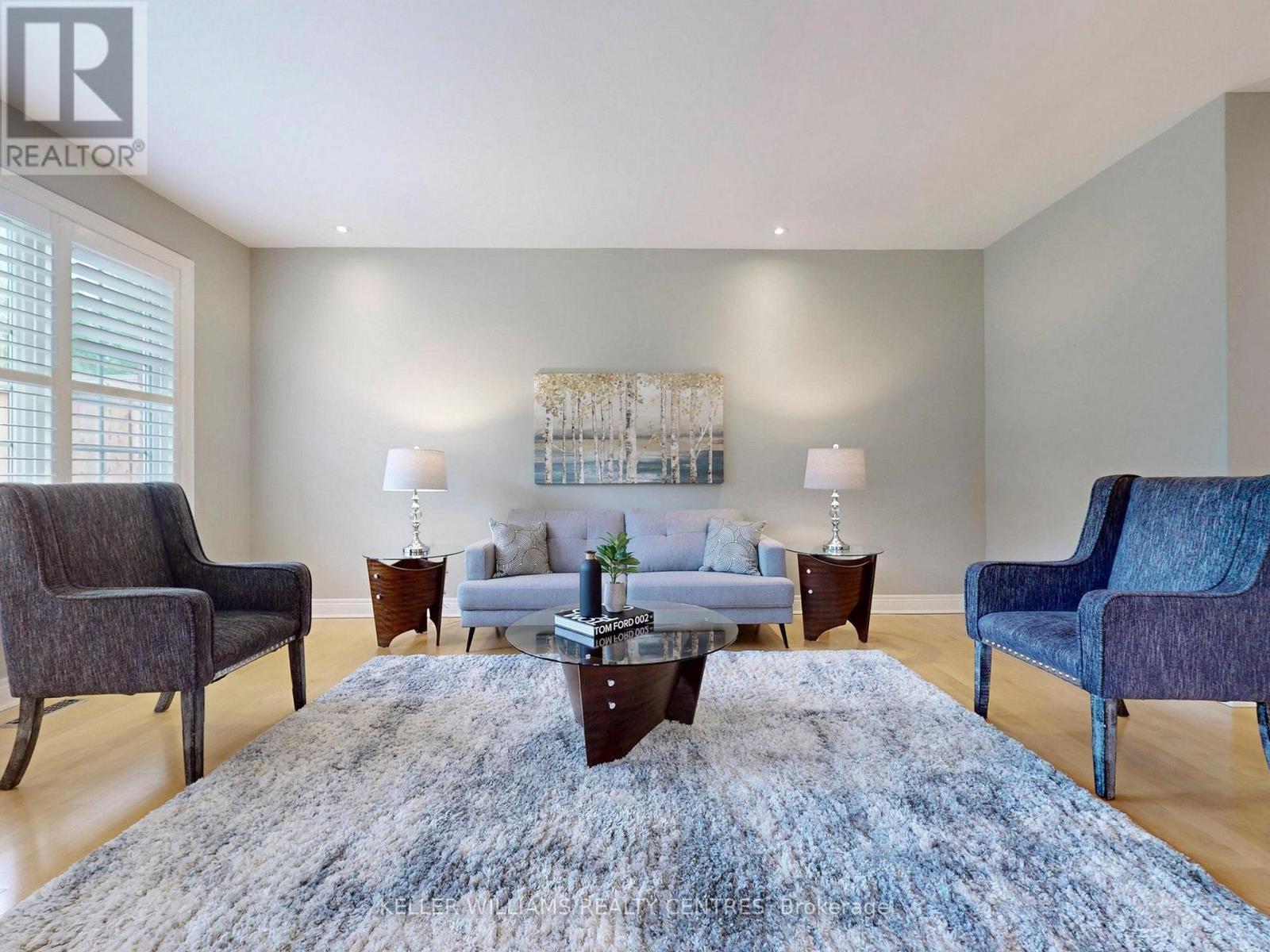 29 Tucker Court, Aurora, Ontario  L4G 7T2 - Photo 4 - N13013756