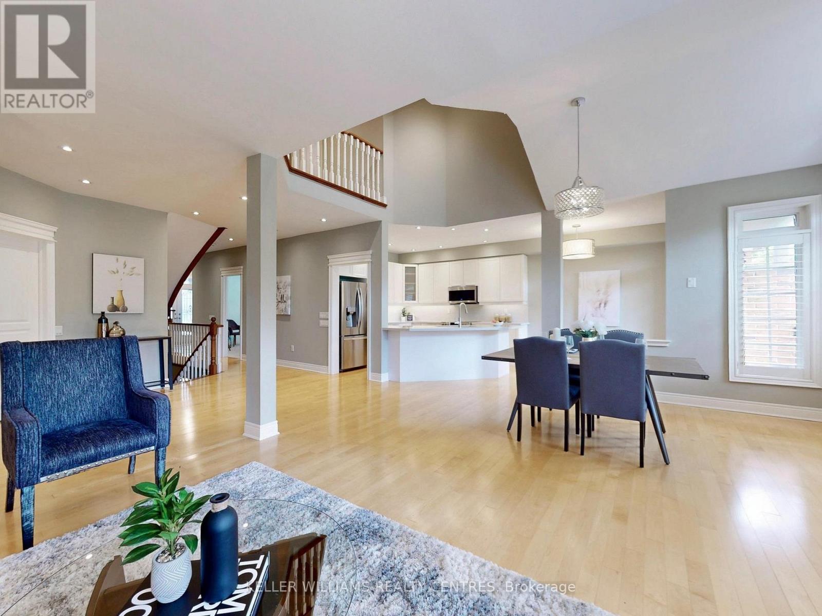 29 Tucker Court, Aurora, Ontario  L4G 7T2 - Photo 7 - N13013756