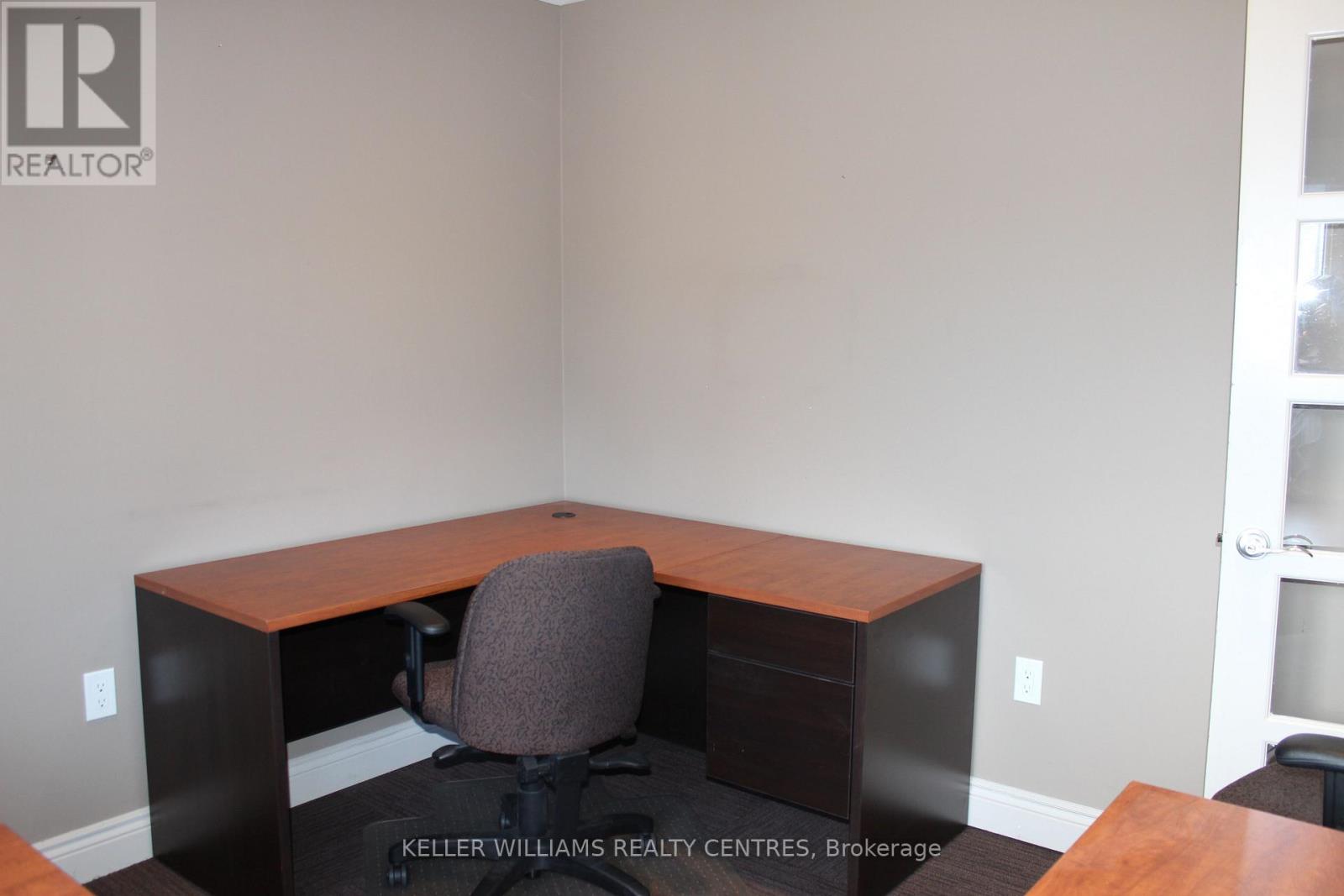 2c - 117 Wellington Street E, Aurora, Ontario  L4G 1H9 - Photo 3 - N13013794