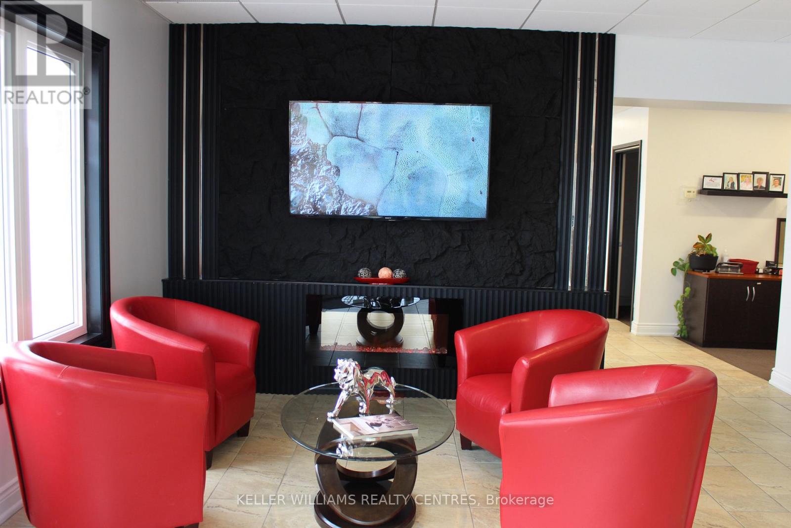 2c - 117 Wellington Street E, Aurora, Ontario  L4G 1H9 - Photo 5 - N13013794