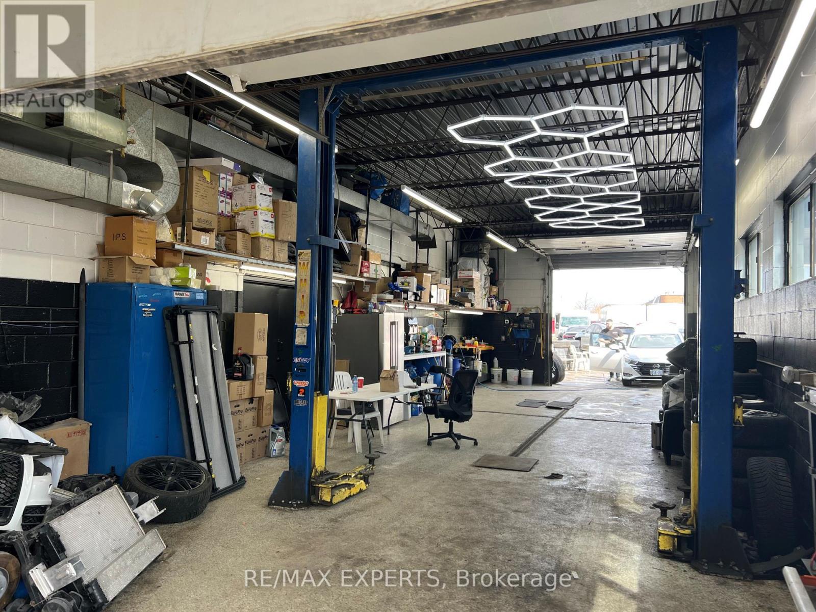 49 Costa Road, Vaughan, Ontario  L4K 1M9 - Photo 2 - N13013824