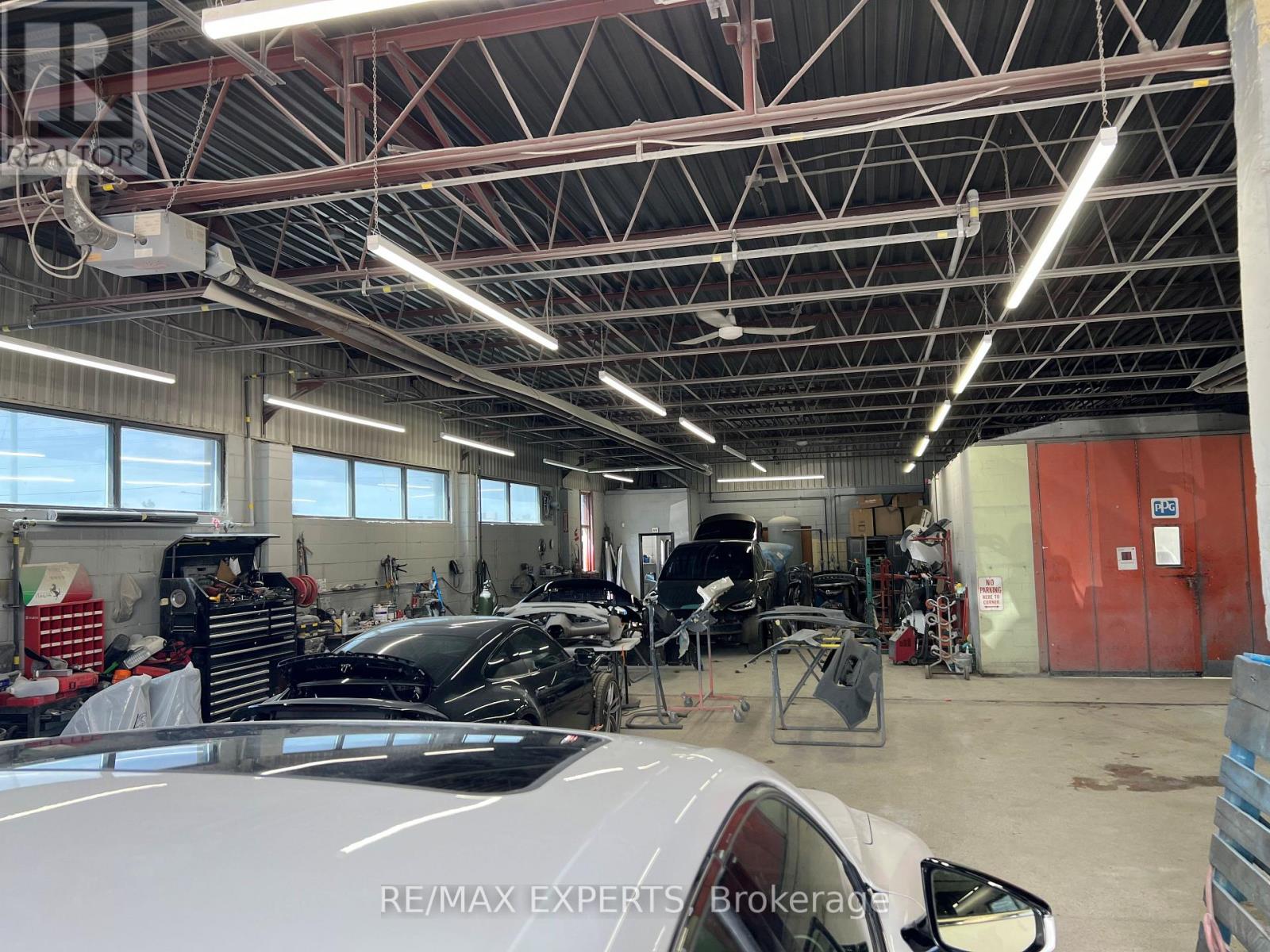 49 Costa Road, Vaughan, Ontario  L4K 1M9 - Photo 3 - N13013824