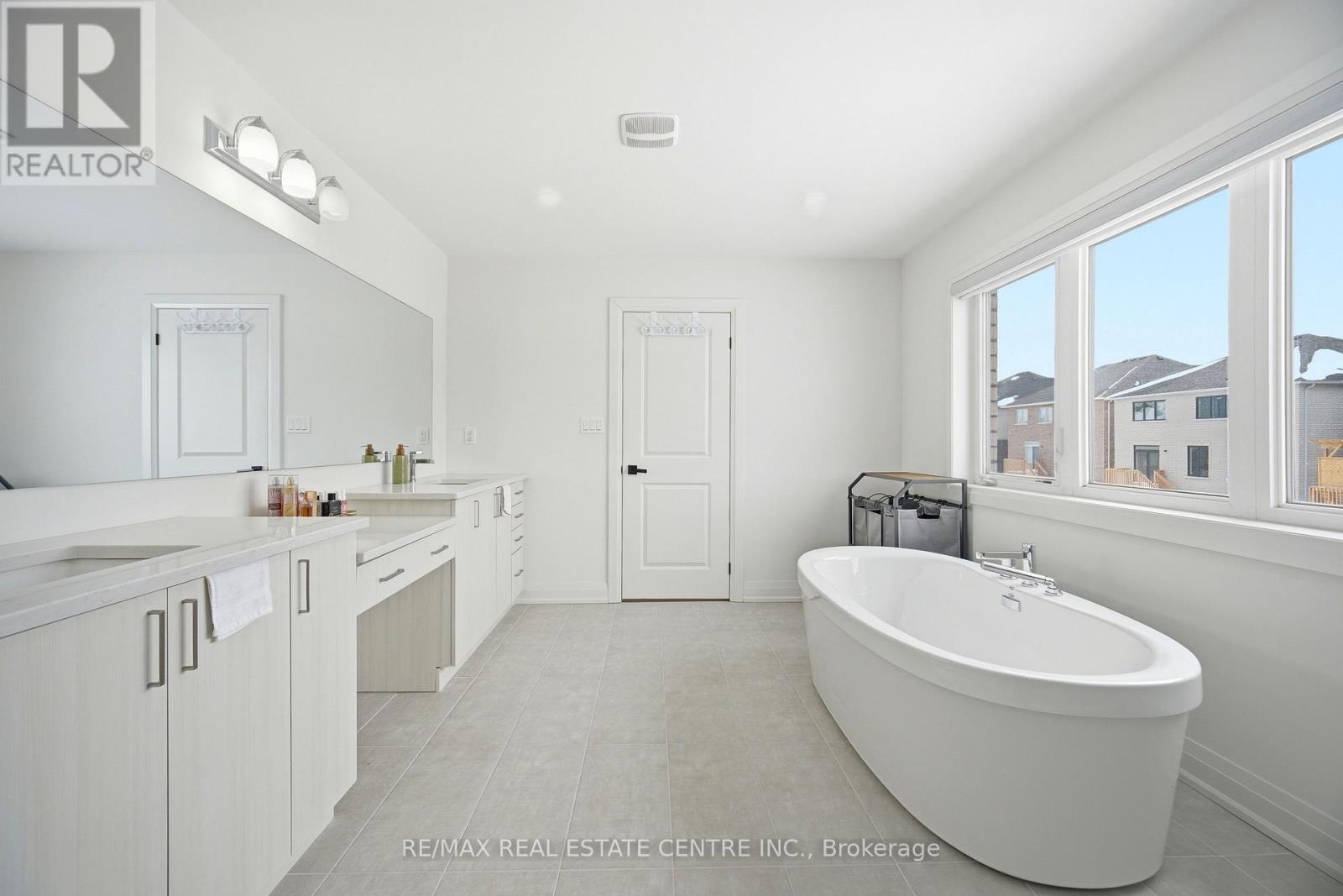 112 Bluebird Boulevard, Adjala-Tosorontio (Colgan), Ontario  L0G 1W0 - Photo 35 - N13013842