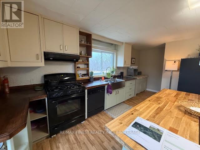 773 Ninth Concession Road, Stone Mills, Ontario  K0K 1Z0 - Photo 9 - X12604292