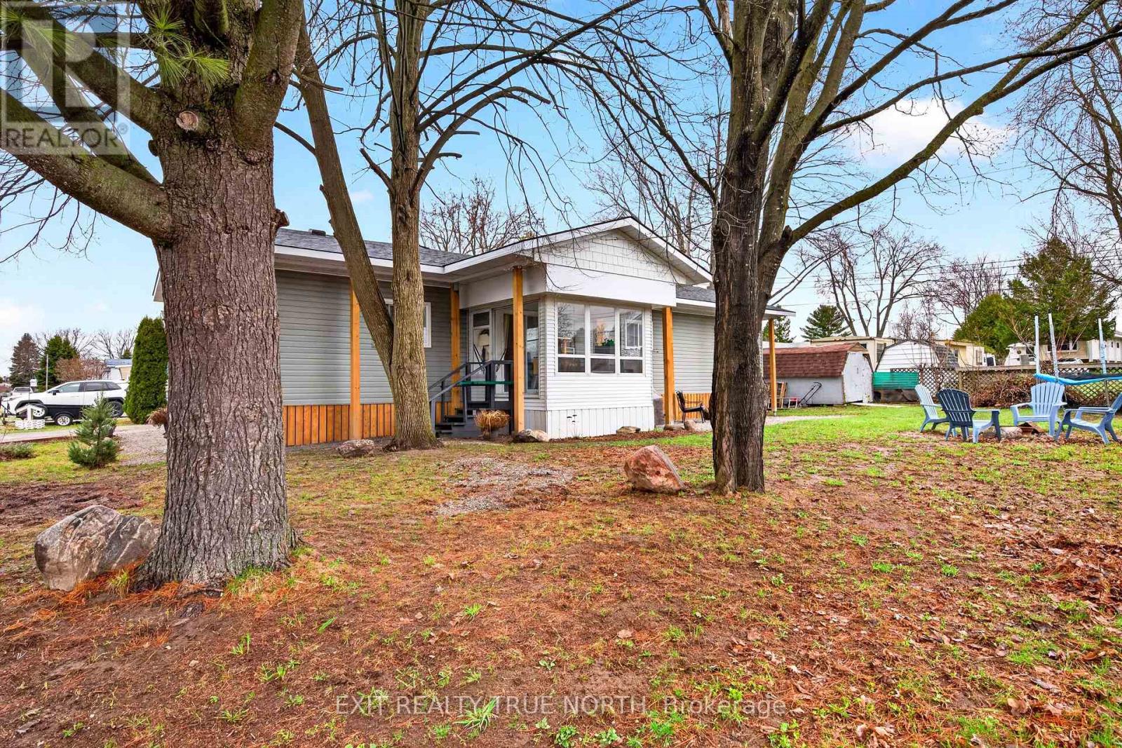 19 Vic's Road, Midland, Ontario  L4R 0B9 - Photo 16 - S13013734