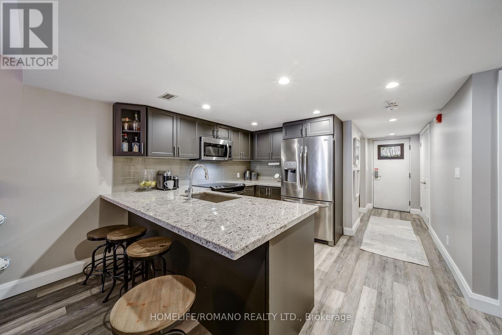 305 - 80 Horseshoe Boulevard, Oro-Medonte, Ontario  L4M 4Y8 - Photo 10 - S13013784