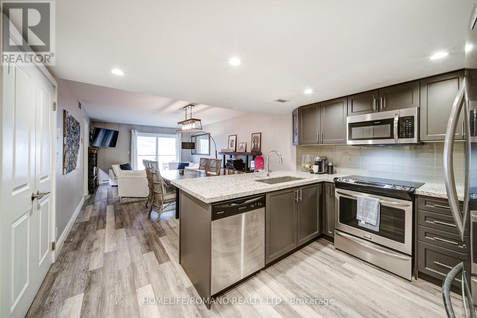 305 - 80 Horseshoe Boulevard, Oro-Medonte, Ontario  L4M 4Y8 - Photo 8 - S13013784