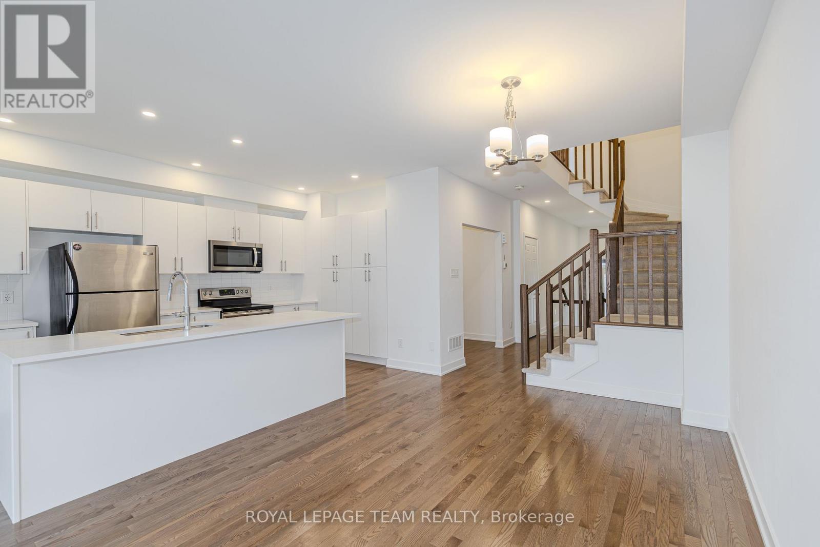 867 Anciano Crescent, Ottawa, Ontario  K2S 2R8 - Photo 13 - X12912326