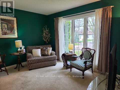 8 Greenfield Place, Wilmot, Ontario  N3A 2G6 - Photo 5 - X13012316