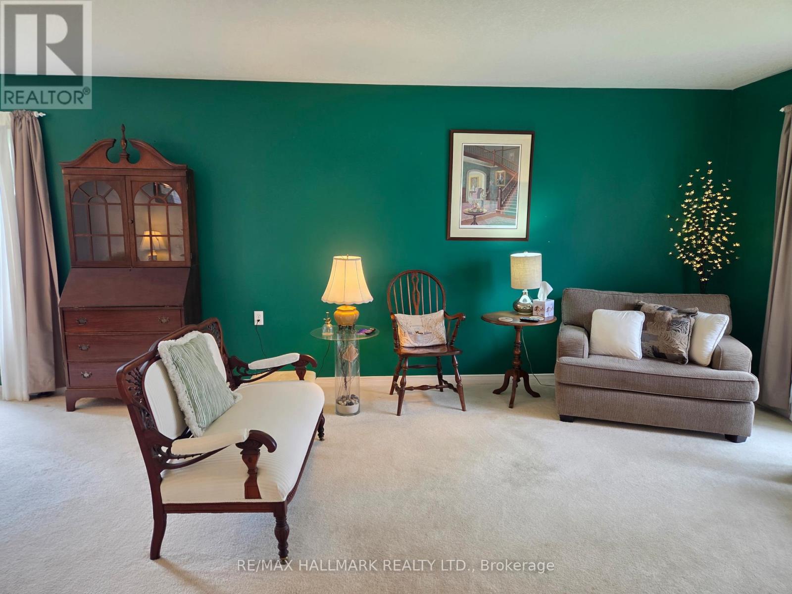 8 Greenfield Place, Wilmot, Ontario  N3A 2G6 - Photo 7 - X13012316