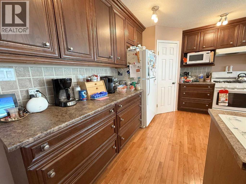 4509 32 Street, Athabasca, Alberta  T9S 2B2 - Photo 3 - A2296412