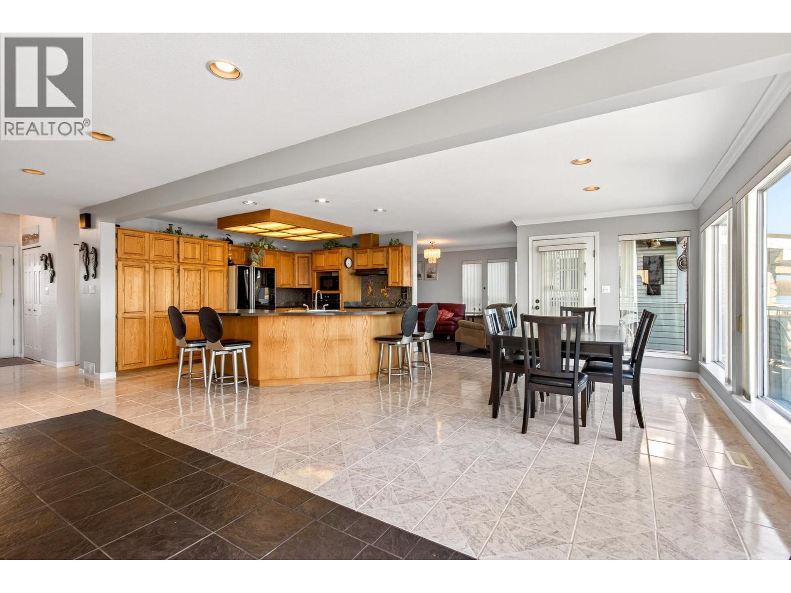 20346 Wharf Street, Maple Ridge, British Columbia  V2X 1Z3 - Photo 13 - R3110255