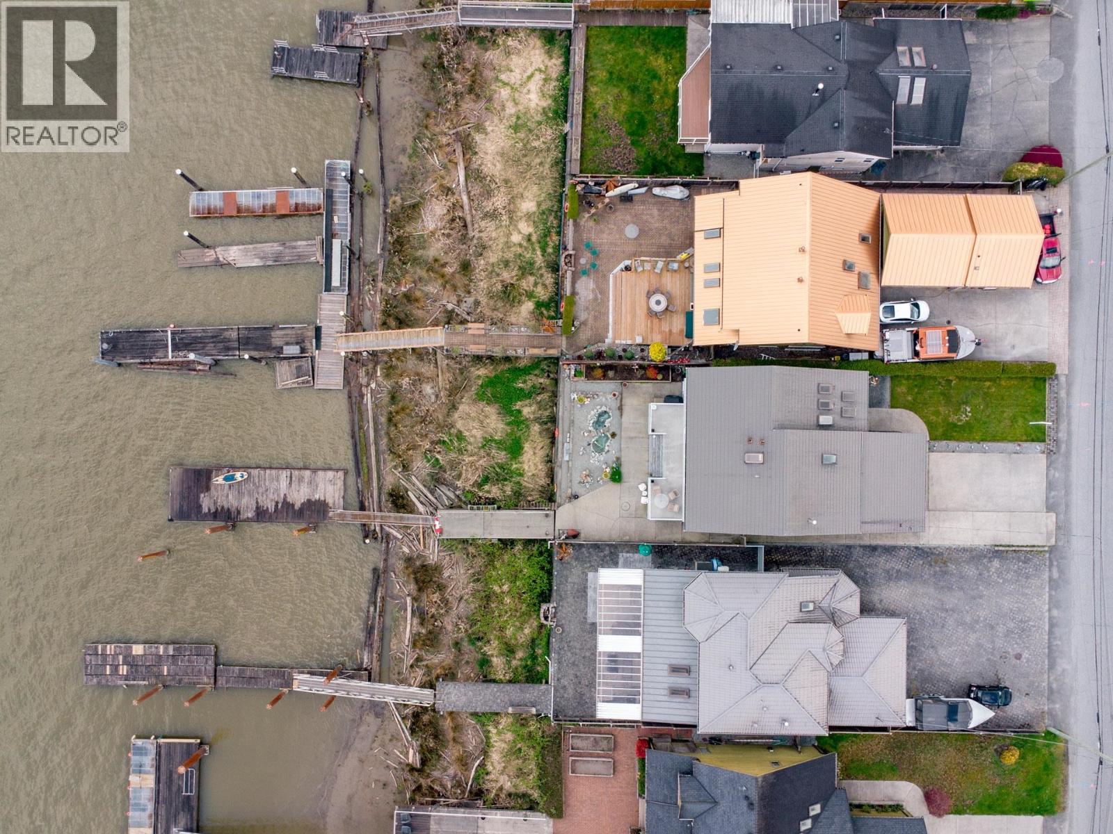 20346 Wharf Street, Maple Ridge, British Columbia  V2X 1Z3 - Photo 5 - R3110255