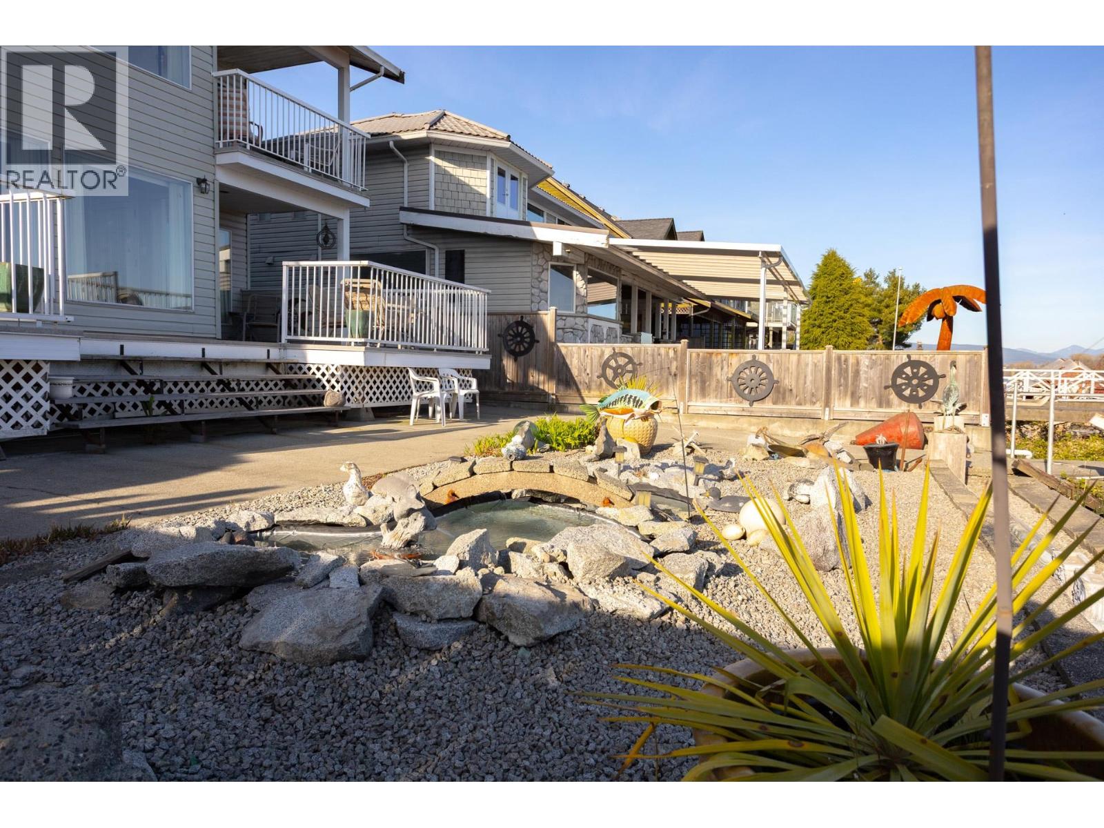 20346 Wharf Street, Maple Ridge, British Columbia  V2X 1Z3 - Photo 40 - R3110255