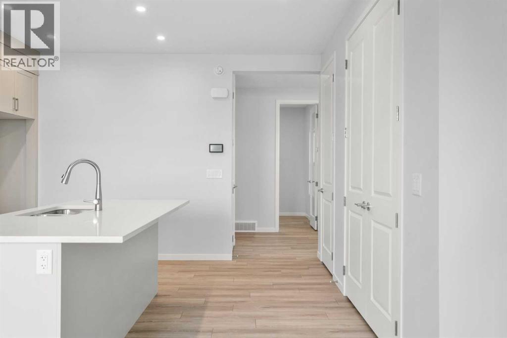 659 Buffaloberry Manor SE, Calgary, Alberta  T3M 3Z3 - Photo 11 - A2282929