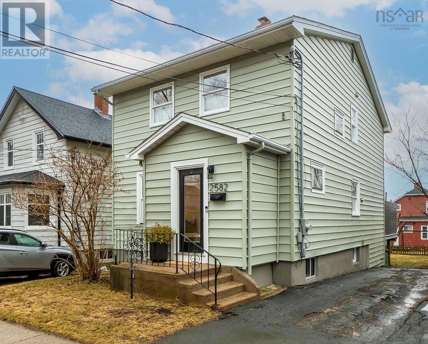2582 Elm Street, Halifax, Nova Scotia  B3L 2Y4 - Photo 1 - 202606395