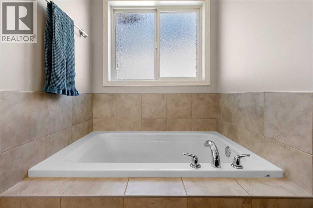 190 Covecreek Place Ne, Calgary, Alberta  T3K 0L3 - Photo 16 - A2300079