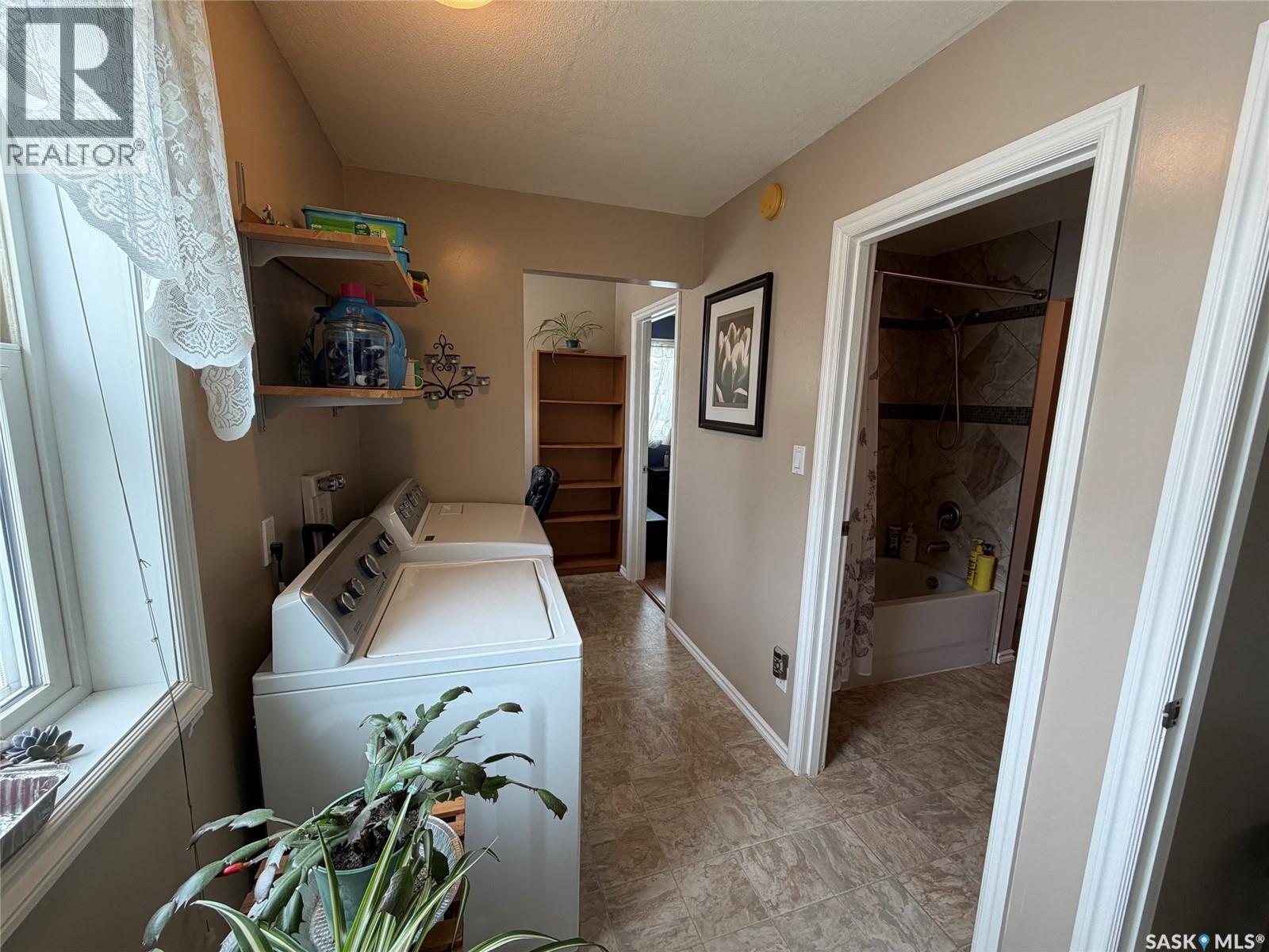 125 2nd Street E, Spiritwood, Saskatchewan  S0J 2M0 - Photo 7 - SK033173