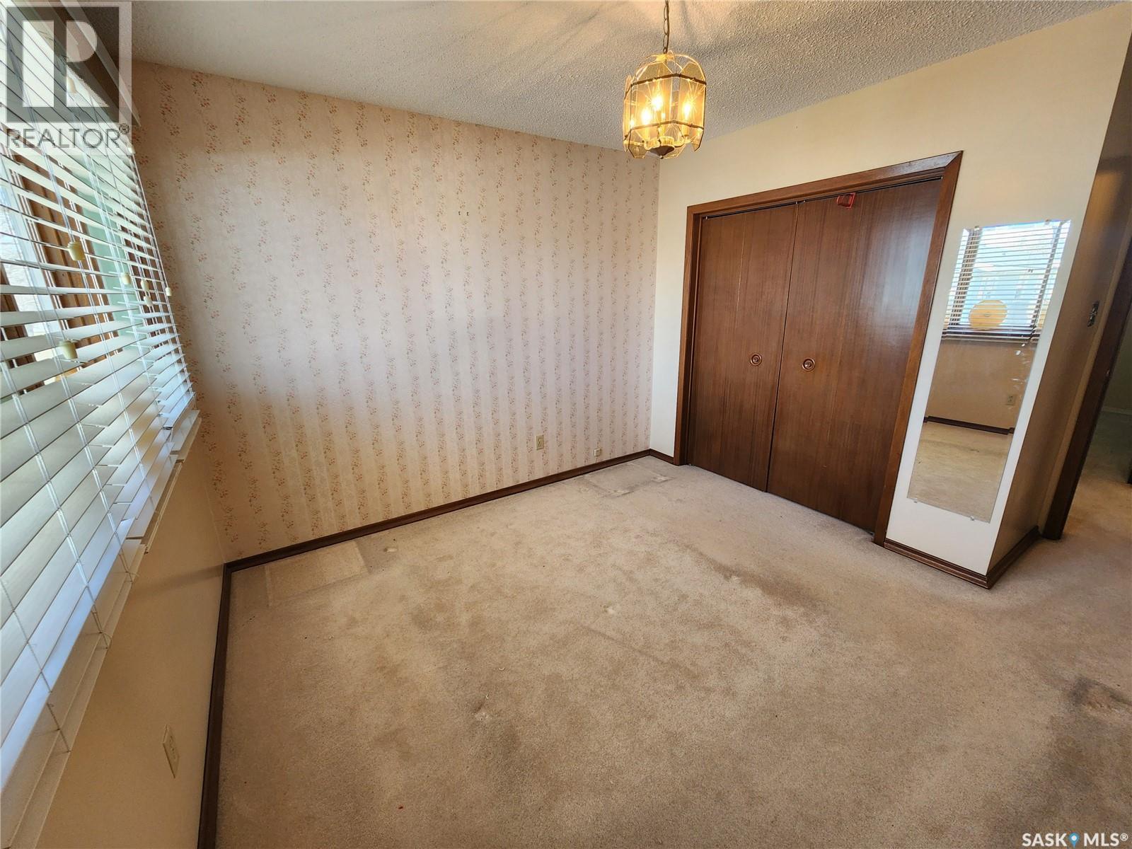 503 1st Avenue E, Lampman, Saskatchewan  S0C 1N0 - Photo 28 - SK033112