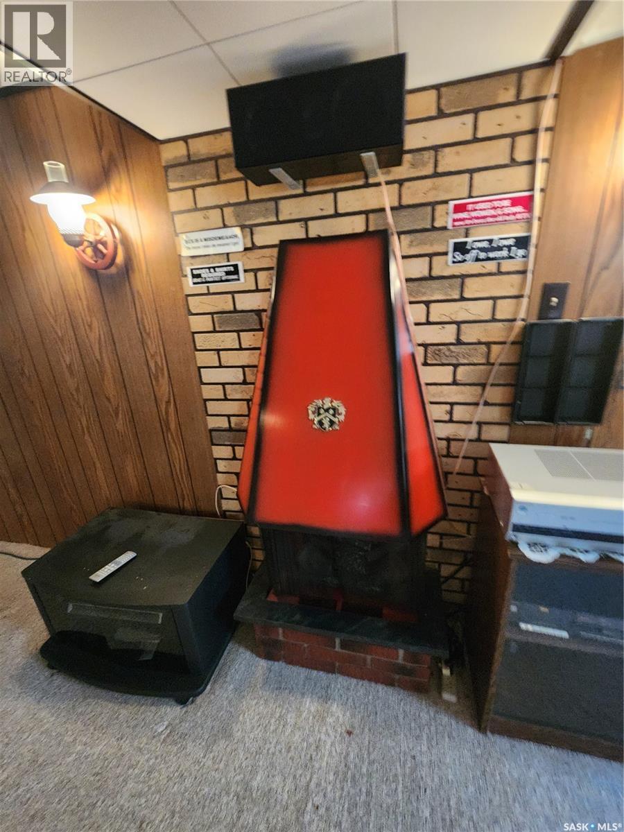 503 1st Avenue E, Lampman, Saskatchewan  S0C 1N0 - Photo 32 - SK033112