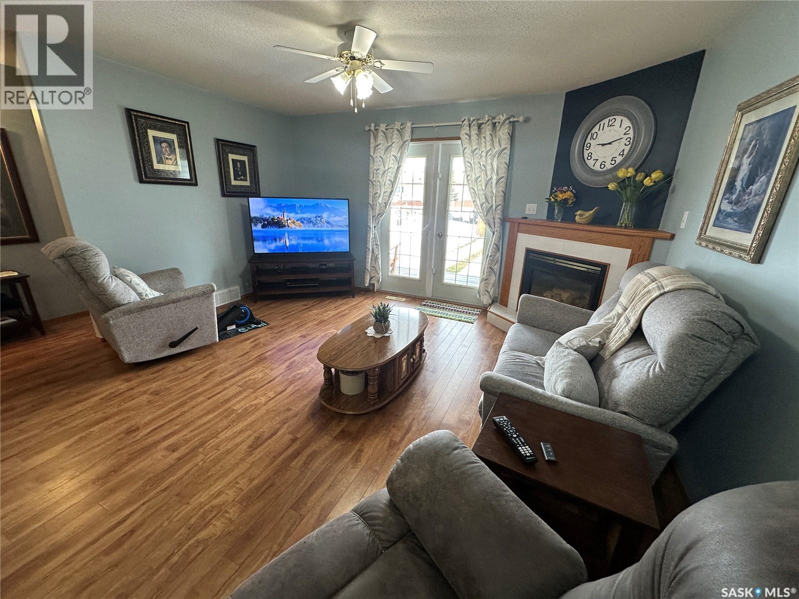 2011 A 96th Street, Tisdale, Saskatchewan  S0E 1T0 - Photo 12 - SK033094