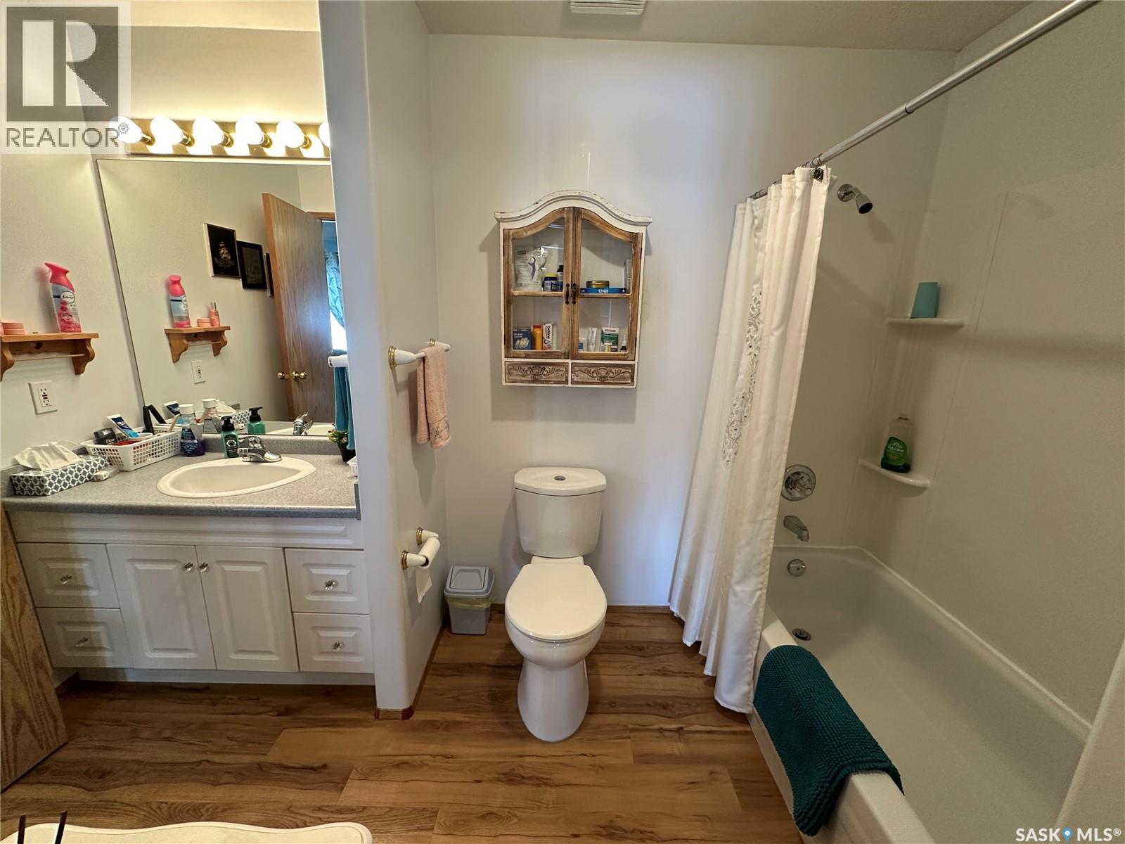 2011 A 96th Street, Tisdale, Saskatchewan  S0E 1T0 - Photo 17 - SK033094