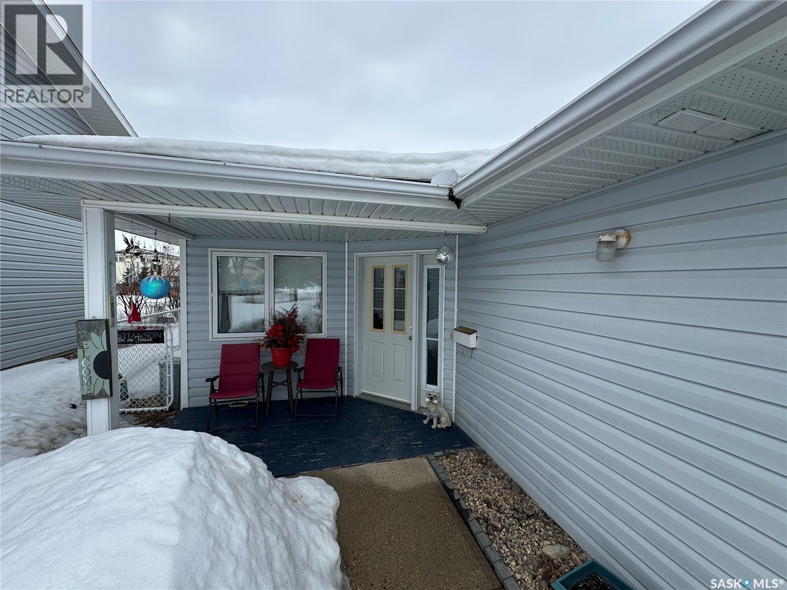 2011 A 96th Street, Tisdale, Saskatchewan  S0E 1T0 - Photo 2 - SK033094