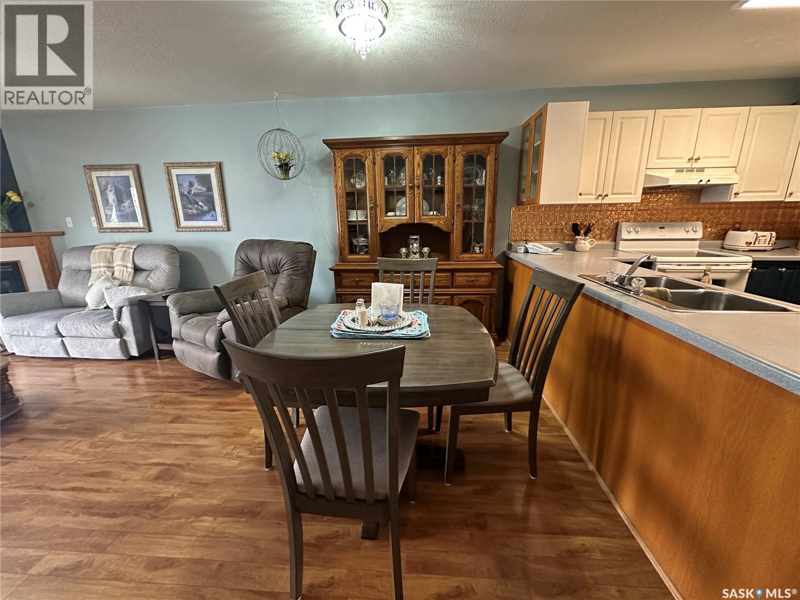 2011 A 96th Street, Tisdale, Saskatchewan  S0E 1T0 - Photo 3 - SK033094