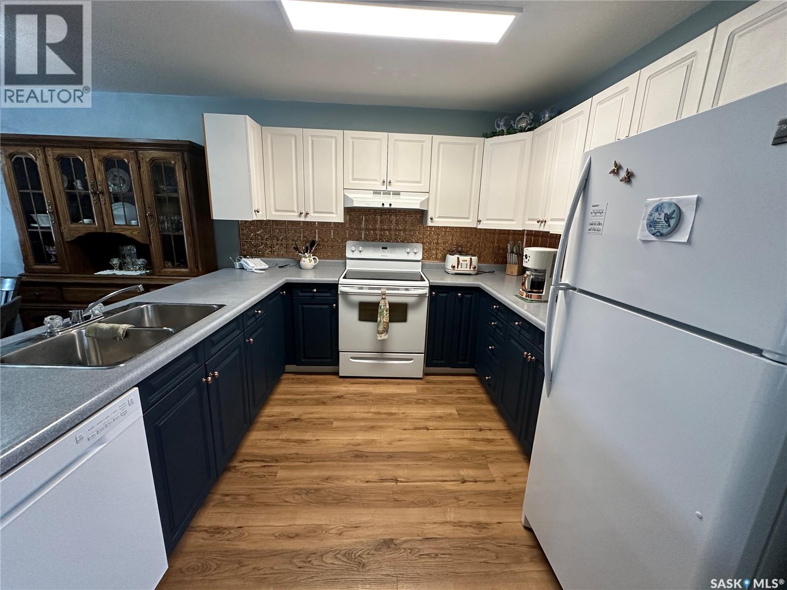 2011 A 96th Street, Tisdale, Saskatchewan  S0E 1T0 - Photo 4 - SK033094