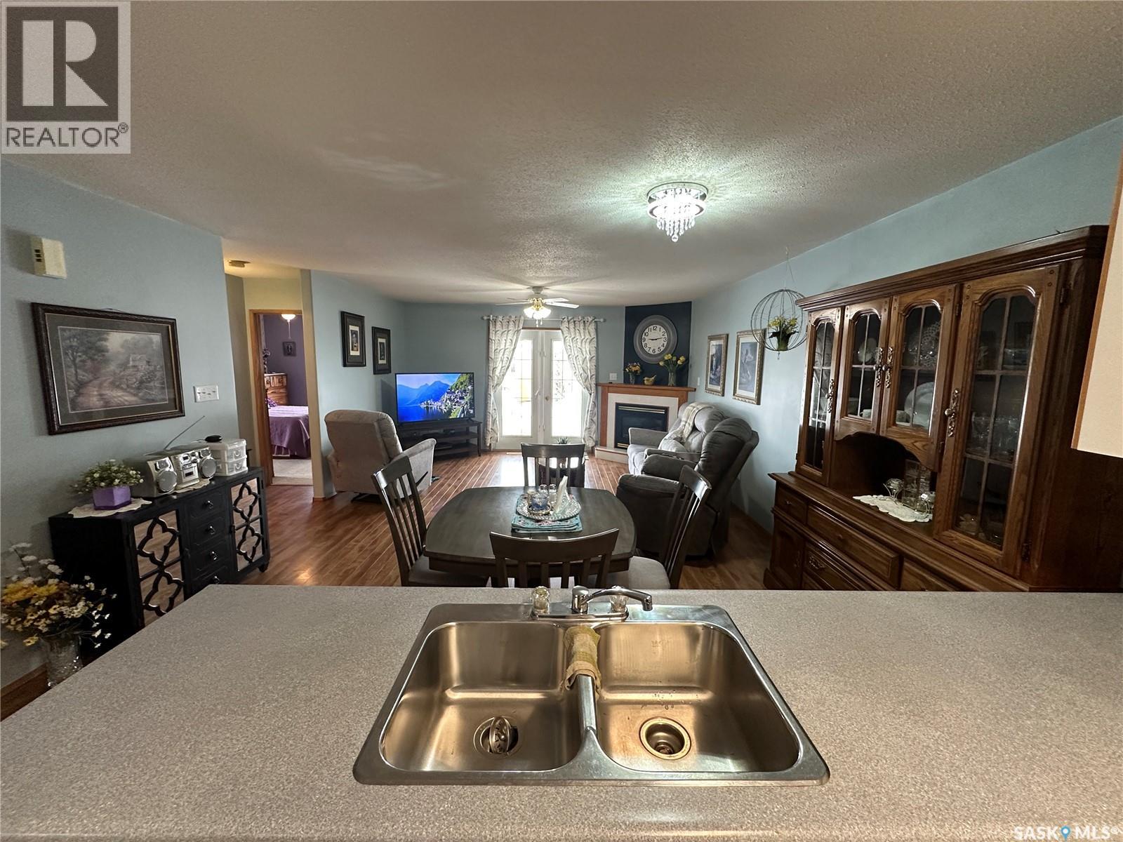 2011 A 96th Street, Tisdale, Saskatchewan  S0E 1T0 - Photo 8 - SK033094