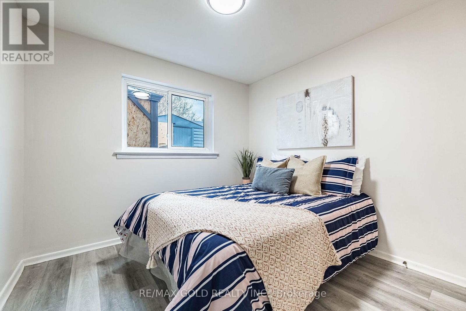 52 Garfield Crescent, Brampton, Ontario  L6V 1V8 - Photo 9 - W13013564