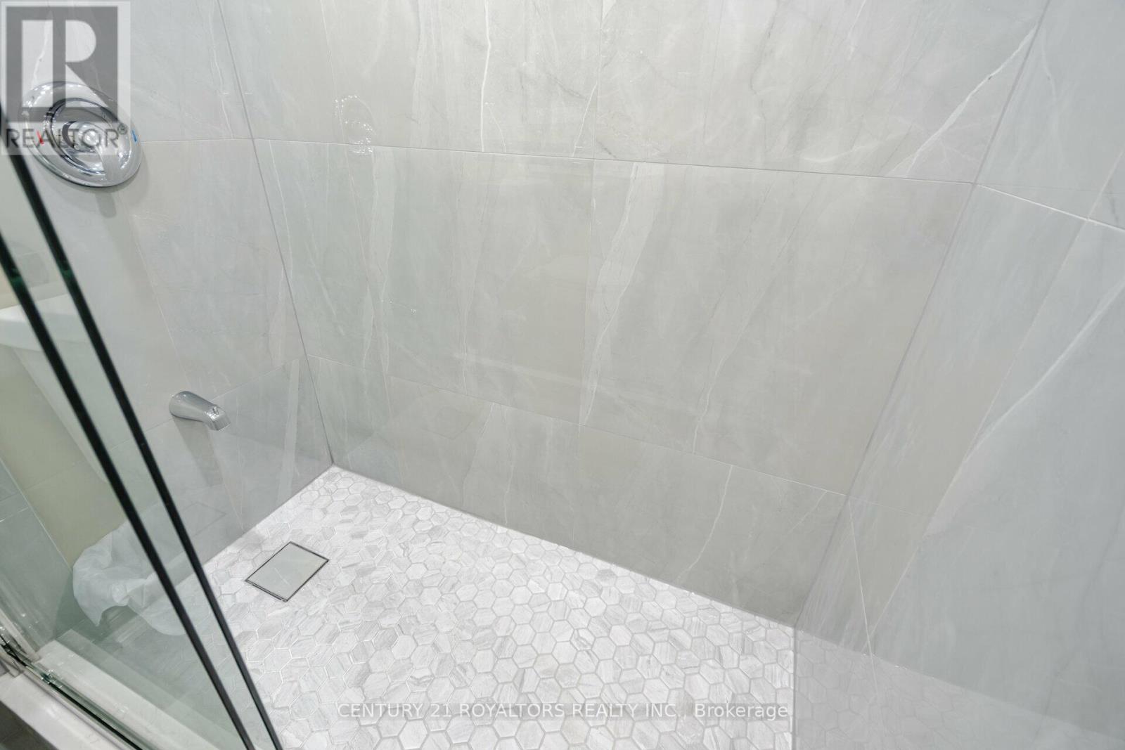 21 Jersey Avenue, Brampton, Ontario  L6W 1L5 - Photo 41 - W13013590