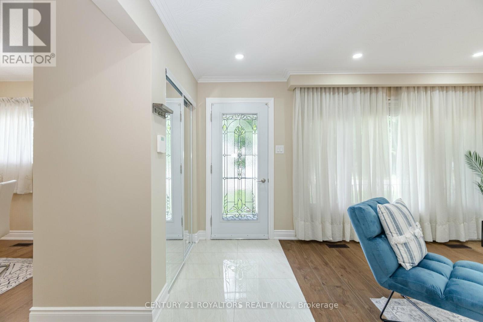 21 Jersey Avenue, Brampton, Ontario  L6W 1L5 - Photo 6 - W13013590