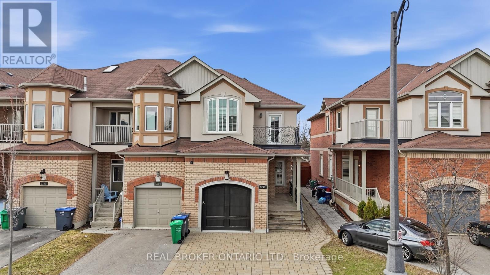 5290 Roadside Way, Mississauga, Ontario  L5M 0H9 - Photo 2 - W13013672