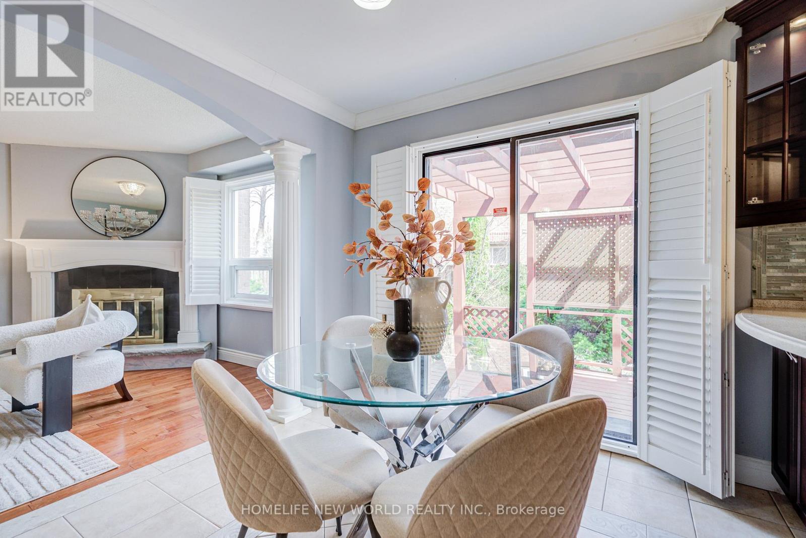 5073 Guildwood Way, Mississauga, Ontario  L5R 2R7 - Photo 10 - W13013732