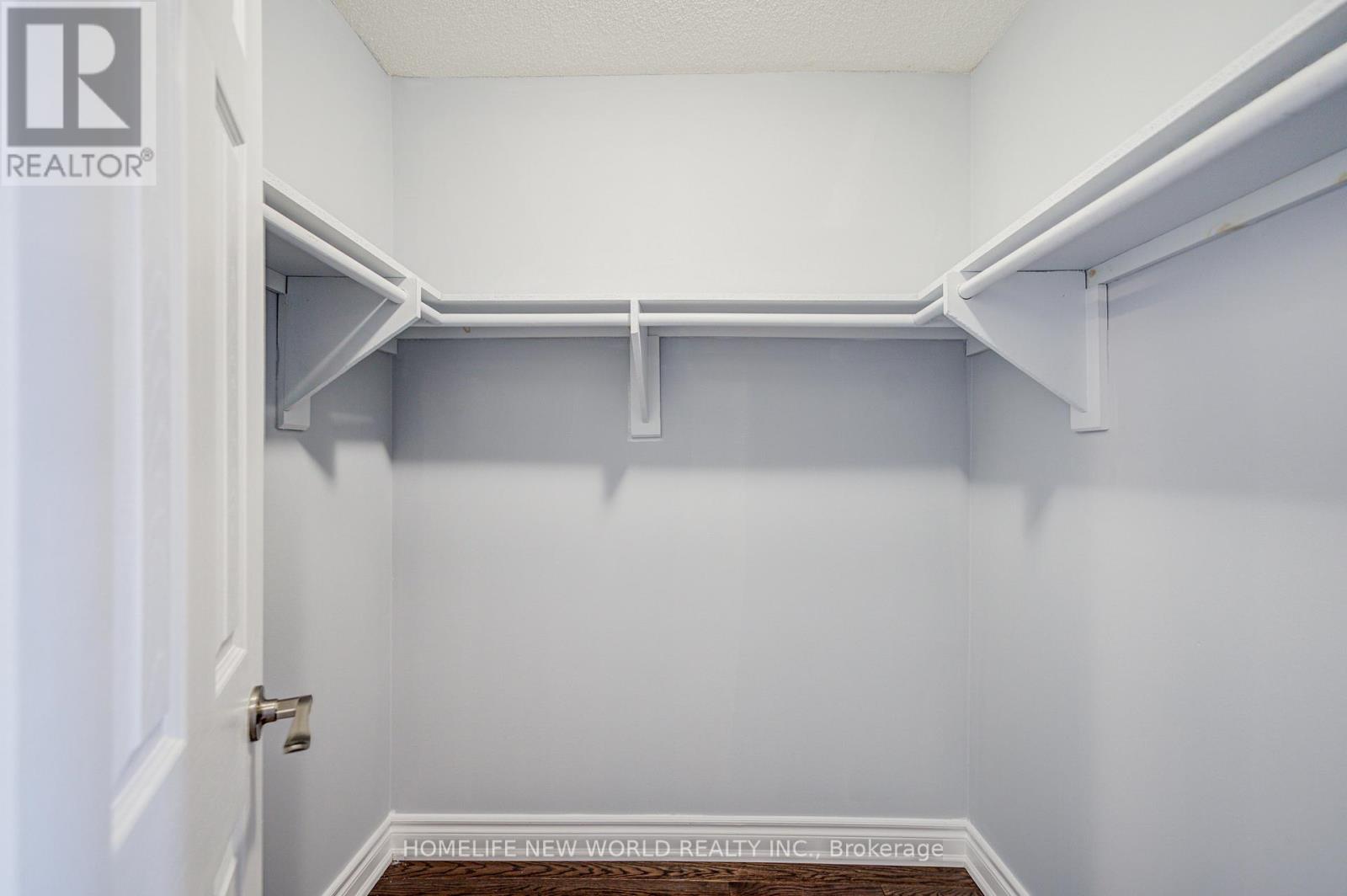 5073 Guildwood Way, Mississauga, Ontario  L5R 2R7 - Photo 28 - W13013732