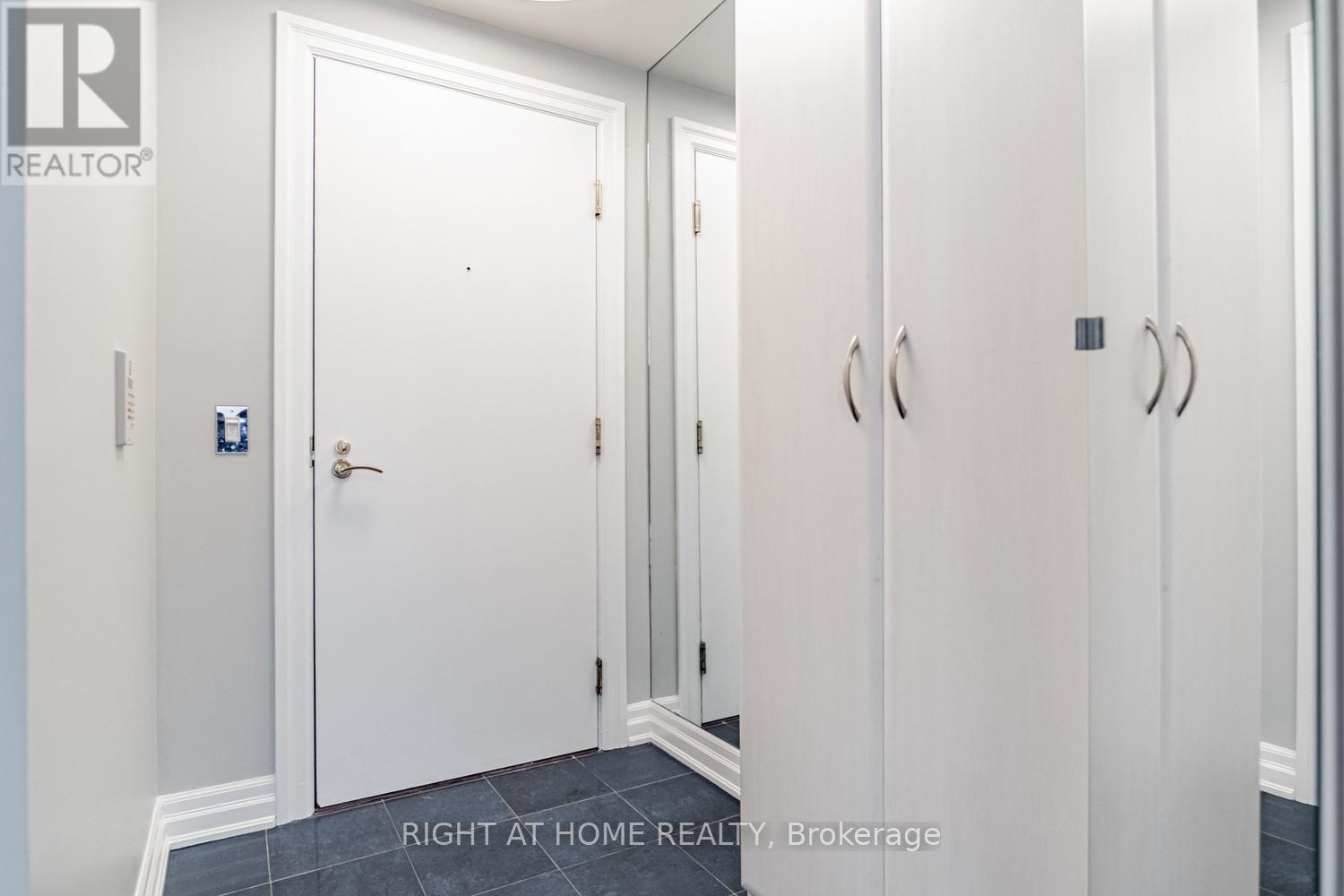 1503 - 2087 Lake Shore Boulevard W, Toronto, Ontario  M8V 4G3 - Photo 3 - W13013742