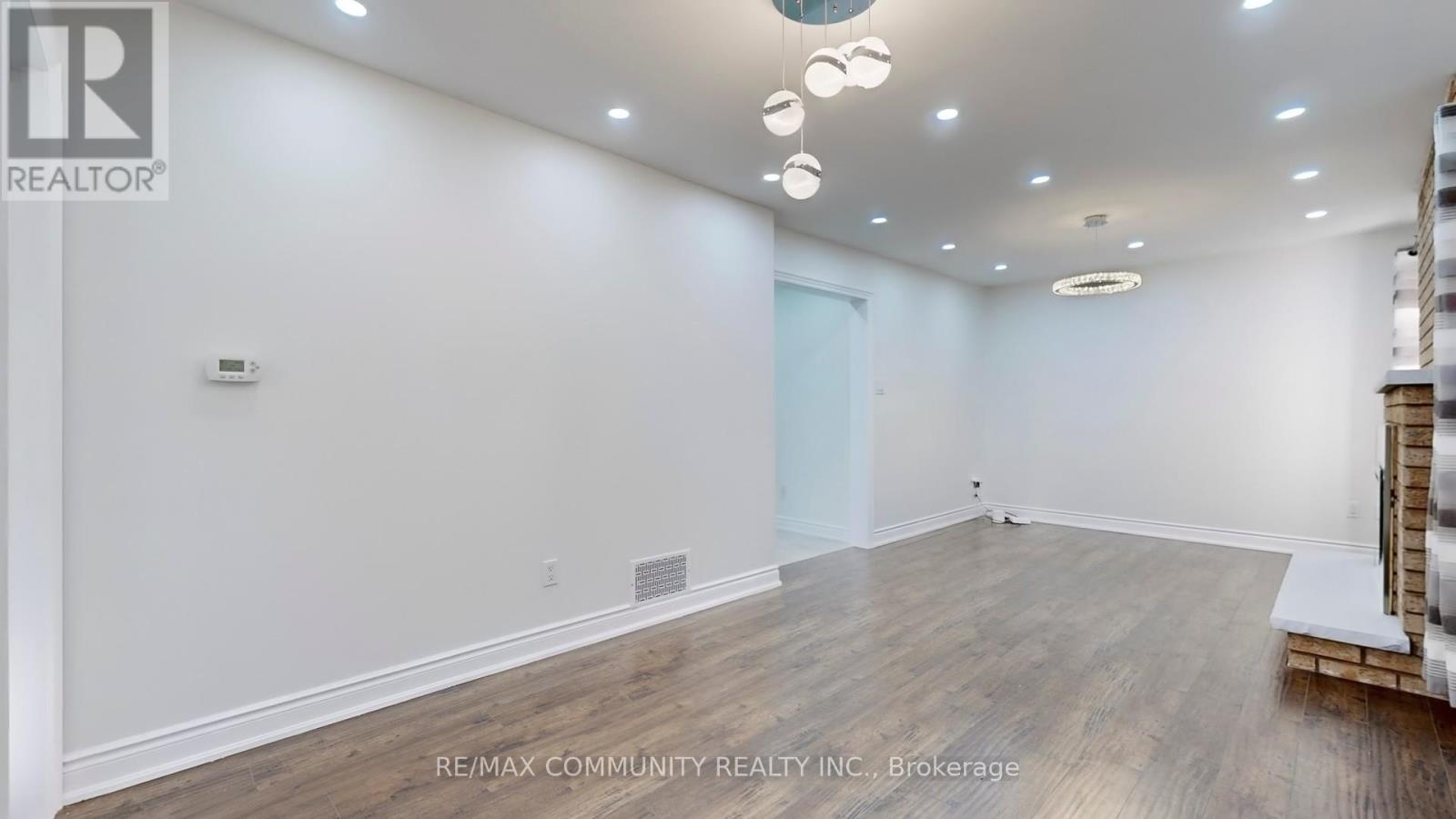 Main Fl - 32 Faywood Drive, Brampton, Ontario  L6Y 4K3 - Photo 7 - W13013770