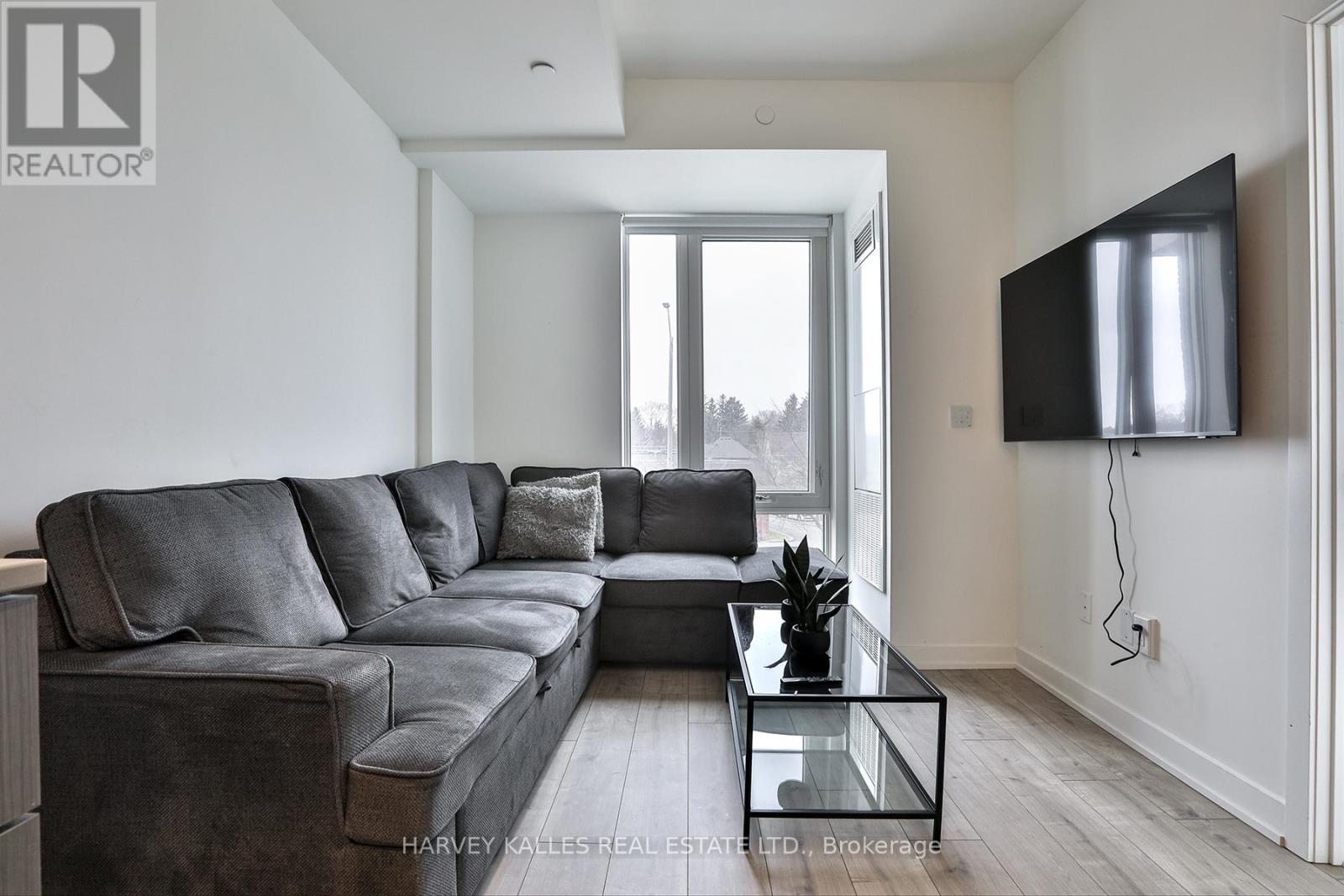 206 - 215 Lakeshore Road W, Mississauga, Ontario  L5H 1G5 - Photo 10 - W13013776