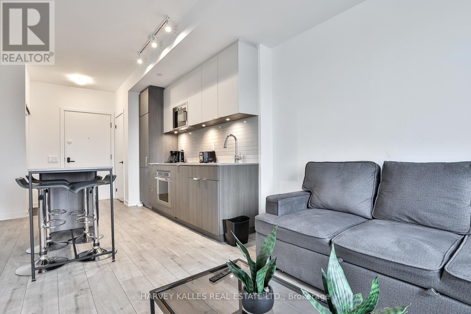 206 - 215 Lakeshore Road W, Mississauga, Ontario  L5H 1G5 - Photo 14 - W13013776