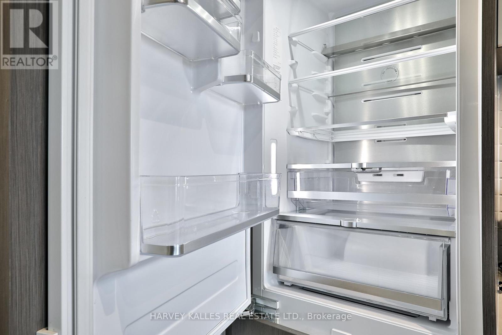 206 - 215 Lakeshore Road W, Mississauga, Ontario  L5H 1G5 - Photo 9 - W13013776