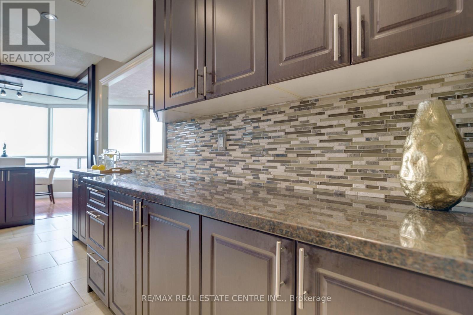 2104 - 4470 Tucana Court, Mississauga (Hurontario), Ontario  L5R 3K8 - Photo 12 - W13013862