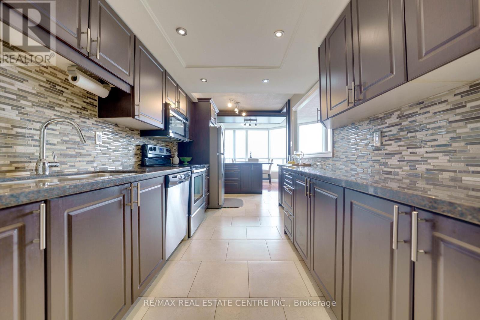 2104 - 4470 Tucana Court, Mississauga (Hurontario), Ontario  L5R 3K8 - Photo 13 - W13013862